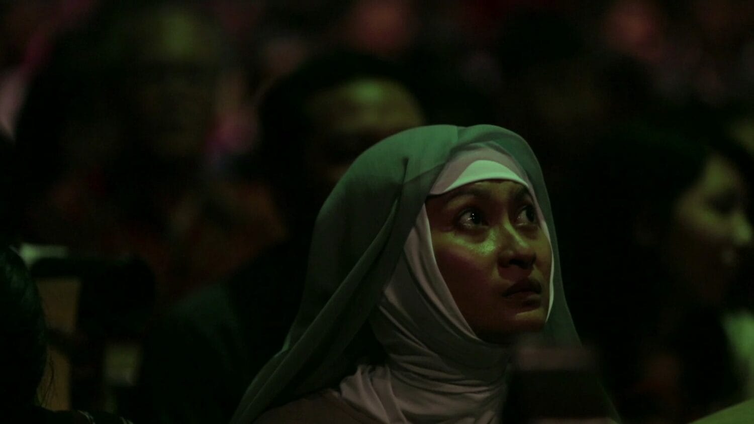 maryam1.00 10 00 20.still009