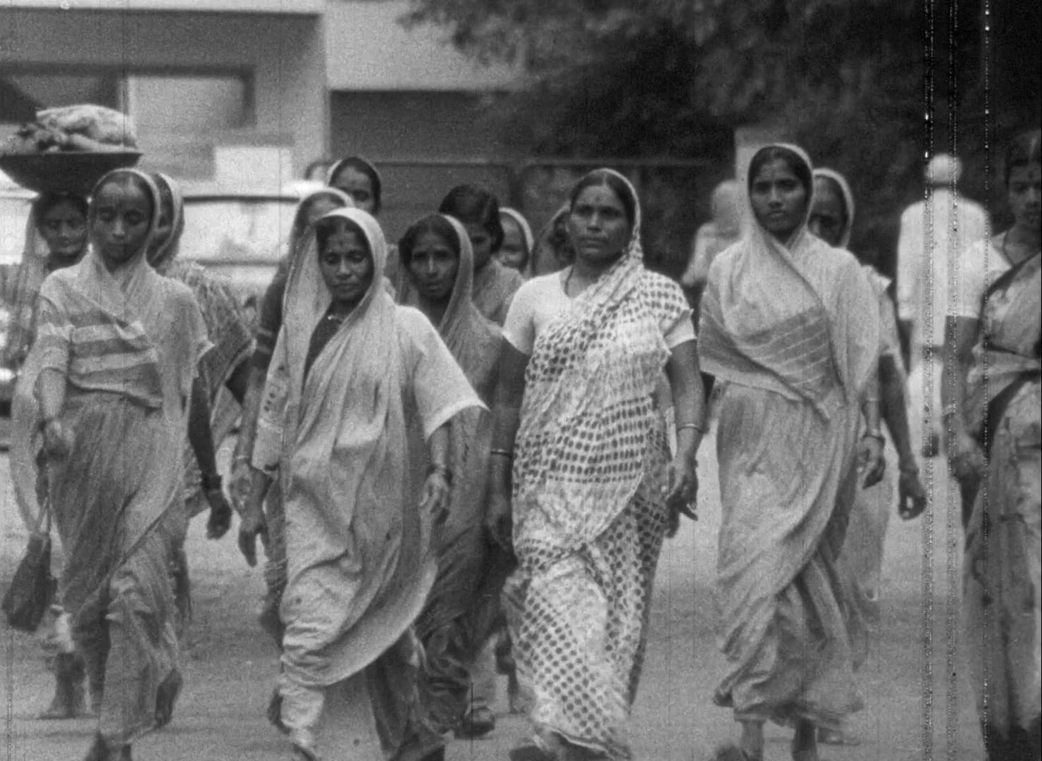 molkarin maidservant mr en h264 20mbps 1080p24 mono ars 202412131.00 04 13 21.still007