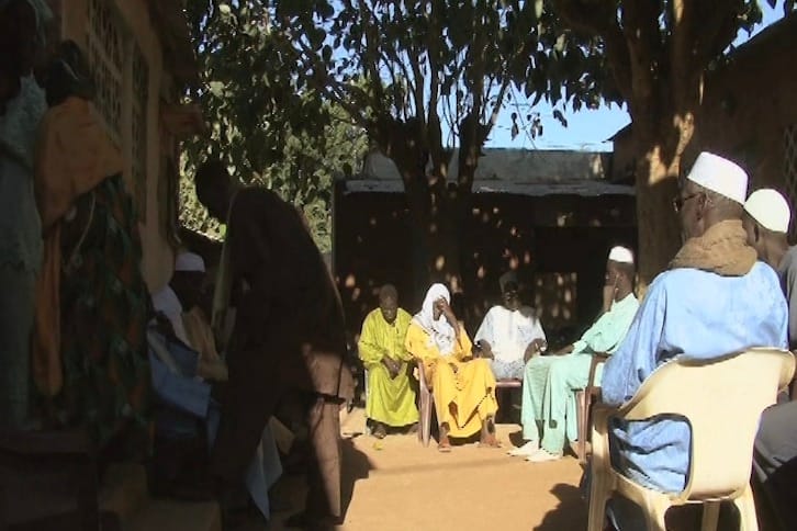 yoole.00 20 14 14.still013 5